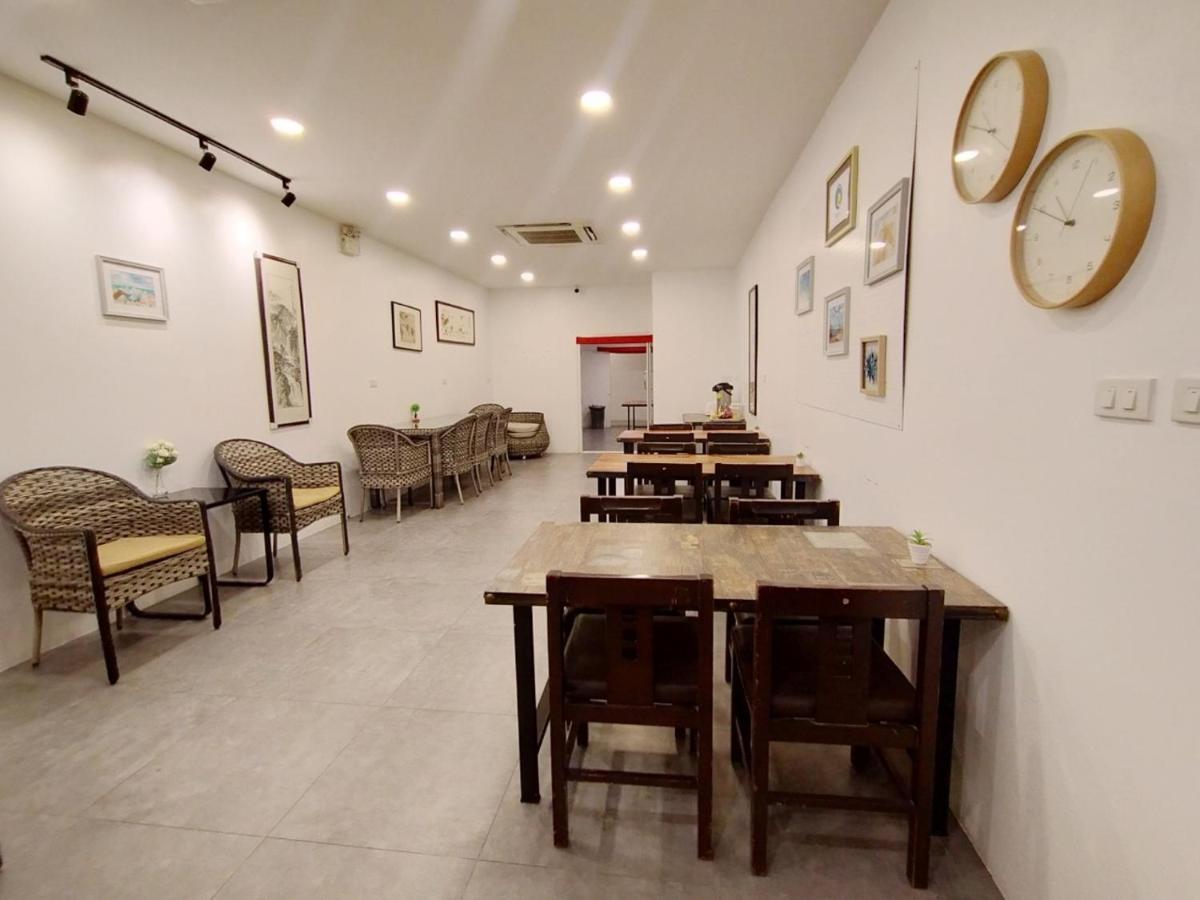 Breeze Hostel Jomtien Exterior foto